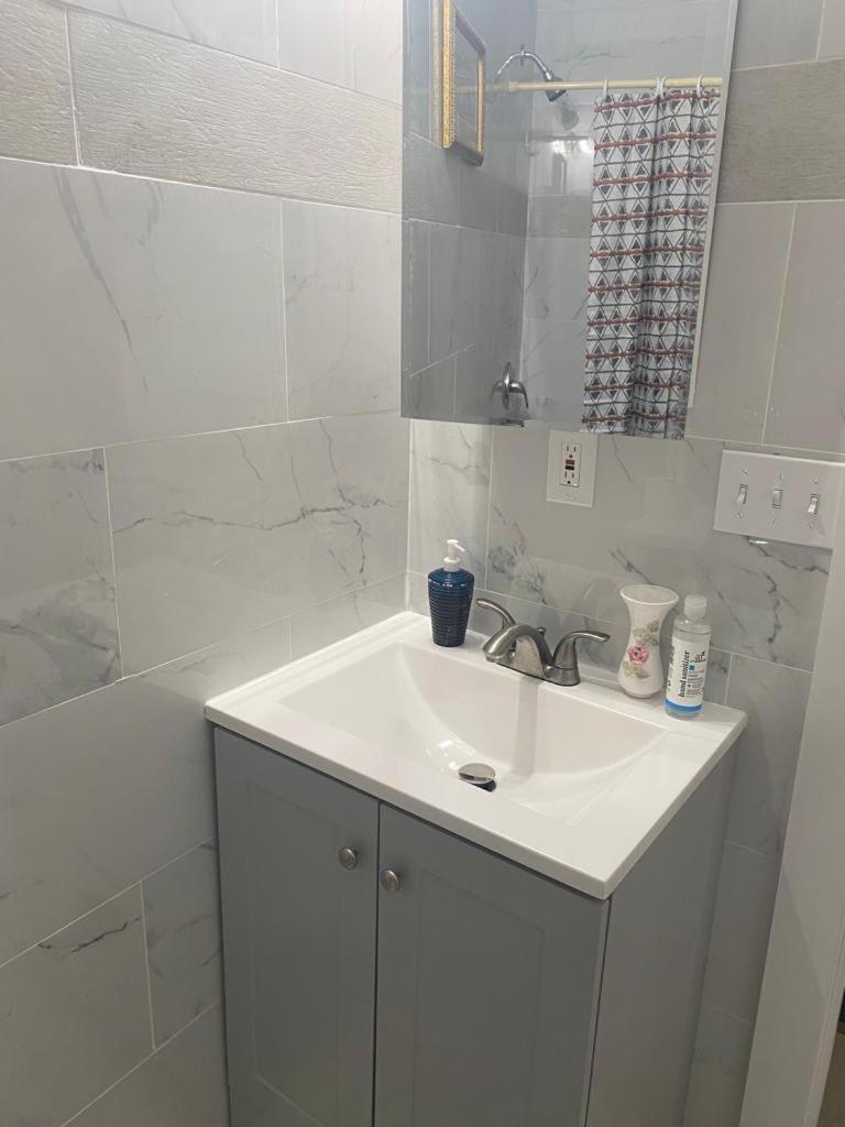 King Suite 8Mins To Newark Airport Екстериор снимка