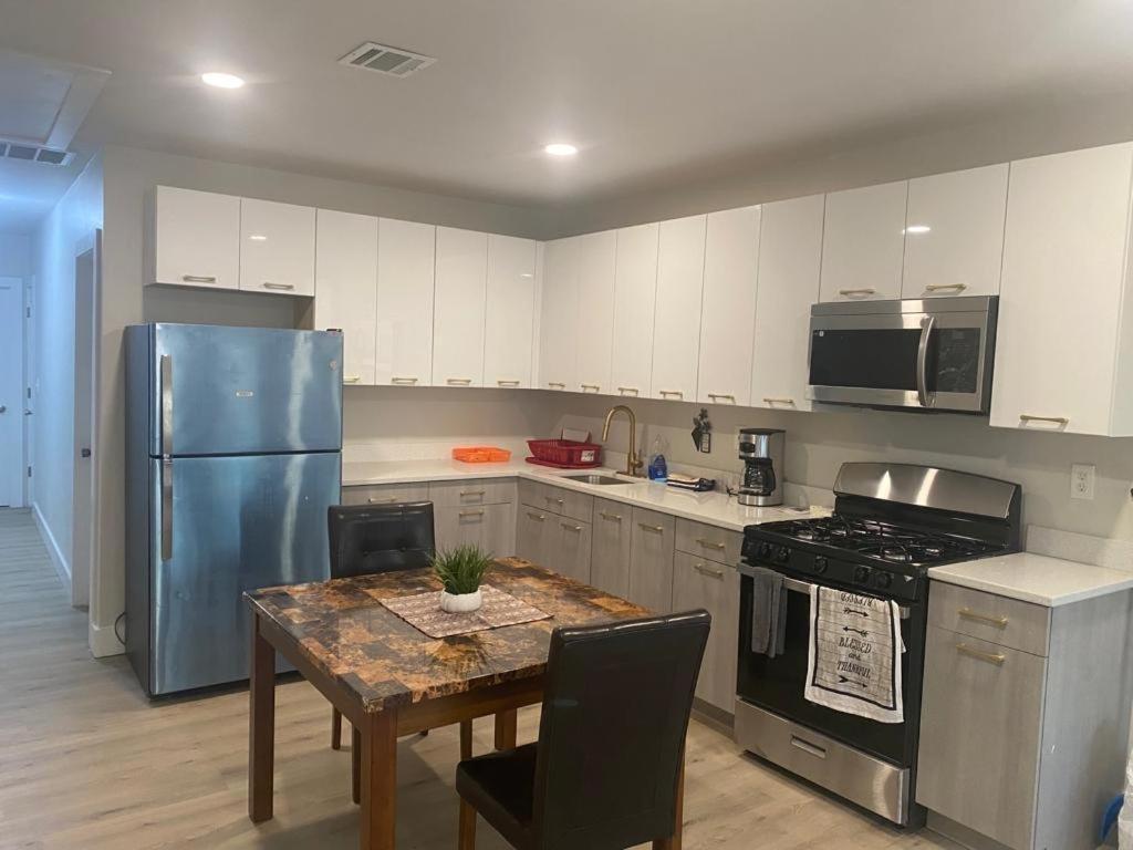 King Suite 8Mins To Newark Airport Екстериор снимка